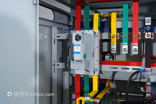 電氣箱內(nèi)部機械電氣設(shè)備制造的要點與流程